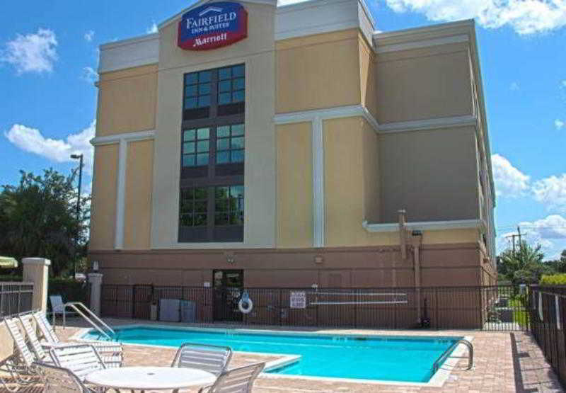 Fairfield Inn & Suites By Marriott Charleston Airport/Convention Center Exterior photo