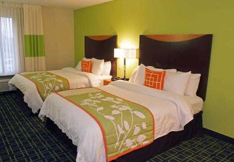 Fairfield Inn & Suites By Marriott Charleston Airport/Convention Center Room photo